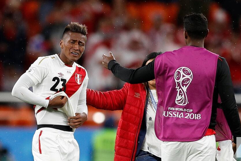 风云突变武汉三镇集结日遗憾出局，CBA季后赛版图或变，态度坚定，团队化学反应显著 