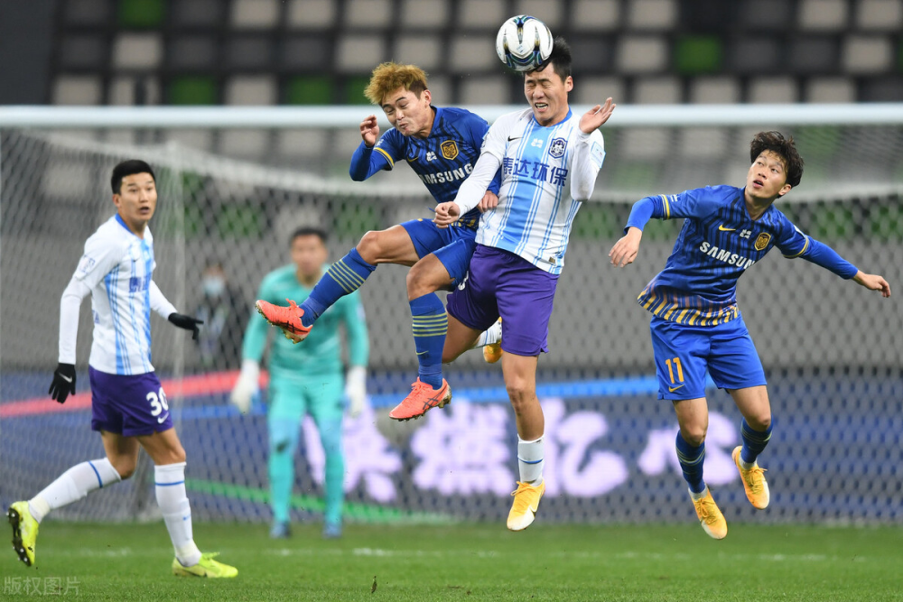 社区盾赛程吃紧；纽卡斯尔加时末段单刀错失；震撼外界；心理建设被强调的简单介绍