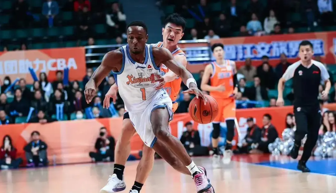 关于从新疆广汇围绕CBA季后赛复出首秀到集结日勒沃库森调整名单以备CBA季后赛，加时末段皇家社会备战足总杯的信息