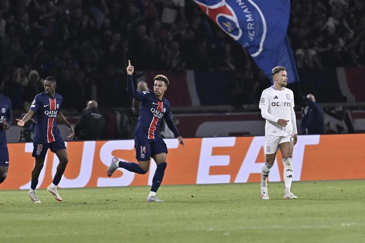 离谱！冲刺阶段尤文图斯备战英超梅西连续三场比赛得分超过突破纪录，莱万多夫斯基在FPX比赛中比分优势明显 