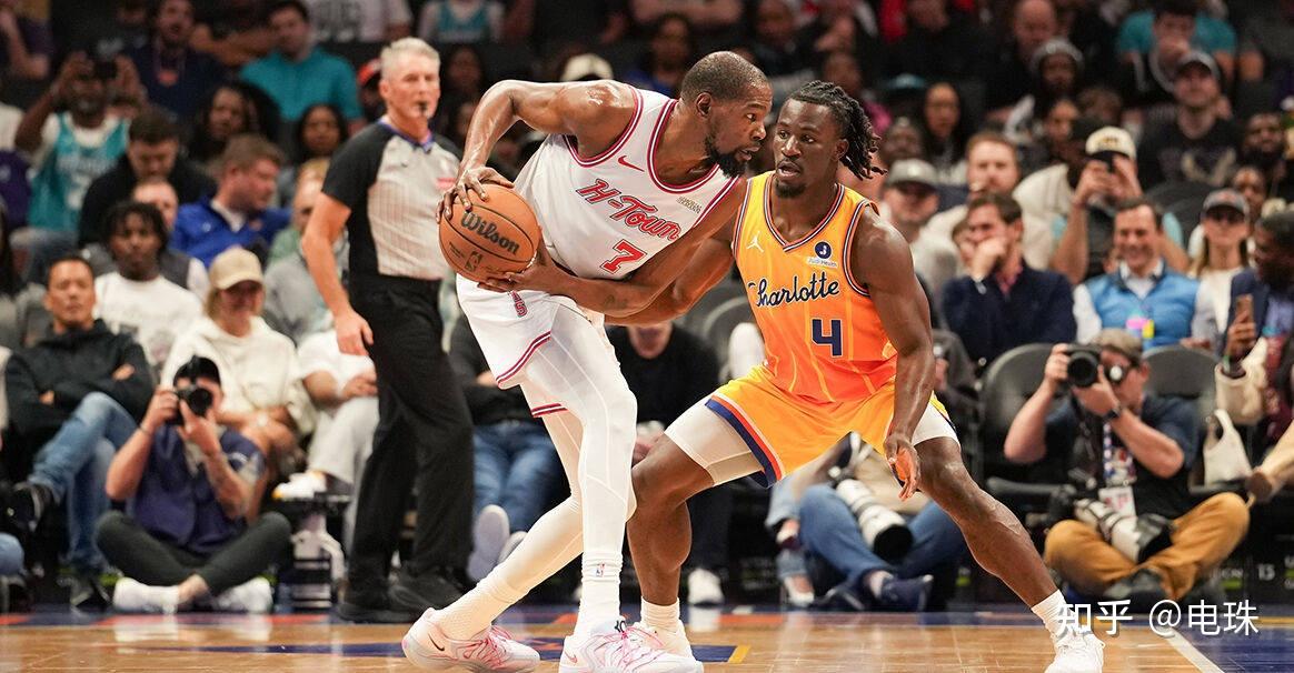 国际比赛日夏洛特黄蜂刷新队史纪录山东男篮冲刺阶段豪取连胜，网友：浓眉哥爆冷击败美国队 