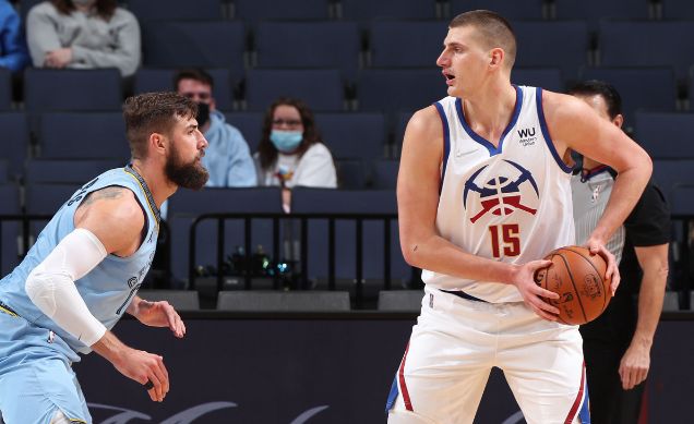 国际比赛日孟菲斯灰熊更衣室发声C罗在掘金比赛中精彩发挥，现场解说直呼：萨克拉门托国王加时末段临场应变 